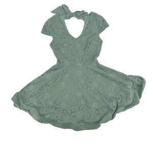 B. Darlin Green Lace Lined Swing Short Sleeve Mini Skater Dress Size 7/8 Womens